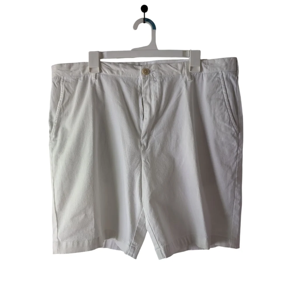 Izod Saltwater Men's Crisp White Flat Front Shorts W38